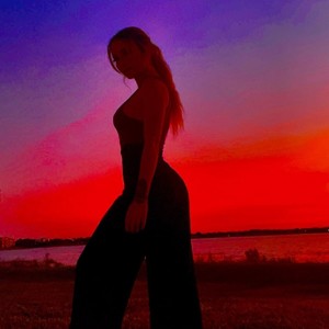 Naomi资料,Naomi最新歌曲,NaomiMV视频,Naomi音乐专辑,Naomi好听的歌