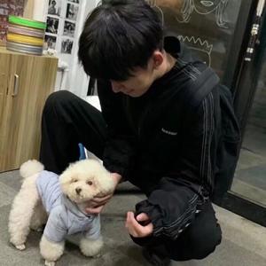 锋锋资料,锋锋最新歌曲,锋锋MV视频,锋锋音乐专辑,锋锋好听的歌