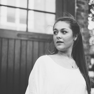 Polly Money资料,Polly Money最新歌曲,Polly MoneyMV视频,Polly Money音乐专辑,Polly Money好听的歌