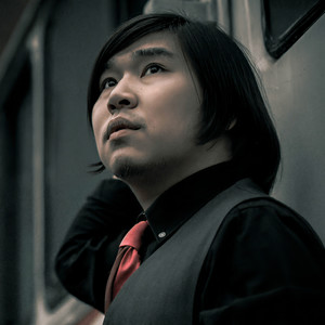 小闪电资料,小闪电最新歌曲,小闪电MV视频,小闪电音乐专辑,小闪电好听的歌