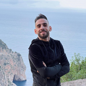 Cheb Adoula资料,Cheb Adoula最新歌曲,Cheb AdoulaMV视频,Cheb Adoula音乐专辑,Cheb Adoula好听的歌