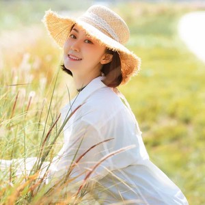 王令怡资料,王令怡最新歌曲,王令怡MV视频,王令怡音乐专辑,王令怡好听的歌