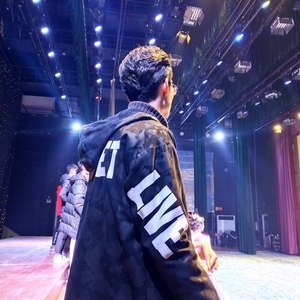 石俊凯资料,石俊凯最新歌曲,石俊凯MV视频,石俊凯音乐专辑,石俊凯好听的歌