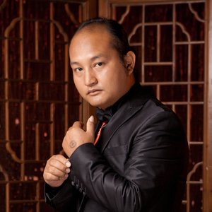 明天我们依然继续前行