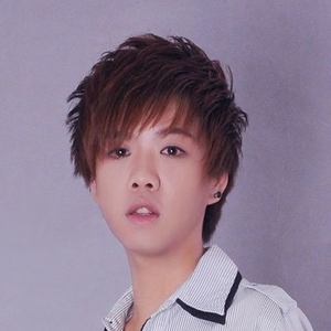 张希晨资料,张希晨最新歌曲,张希晨MV视频,张希晨音乐专辑,张希晨好听的歌