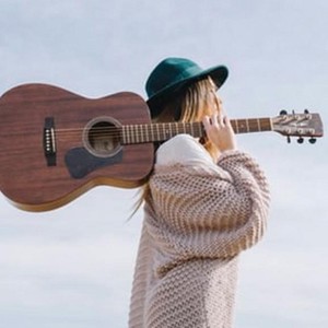 Moon Roses资料,Moon Roses最新歌曲,Moon RosesMV视频,Moon Roses音乐专辑,Moon Roses好听的歌