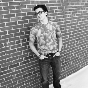 Chris Varvaro资料,Chris Varvaro最新歌曲,Chris VarvaroMV视频,Chris Varvaro音乐专辑,Chris Varvaro好听的歌