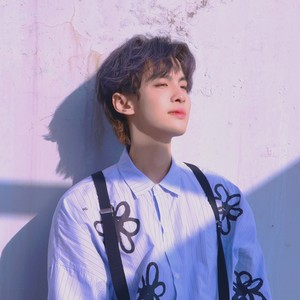 何楷成资料,何楷成最新歌曲,何楷成MV视频,何楷成音乐专辑,何楷成好听的歌