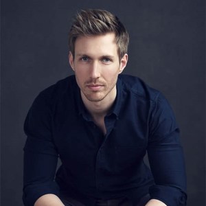 Lee Reynolds资料,Lee Reynolds最新歌曲,Lee ReynoldsMV视频,Lee Reynolds音乐专辑,Lee Reynolds好听的歌