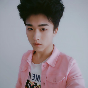 许春召资料,许春召最新歌曲,许春召MV视频,许春召音乐专辑,许春召好听的歌