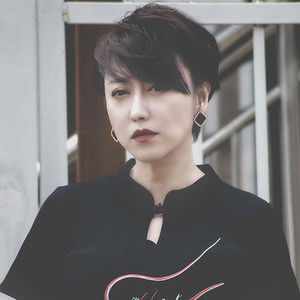 张曼资料,张曼最新歌曲,张曼MV视频,张曼音乐专辑,张曼好听的歌