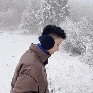 黄格伦资料,黄格伦最新歌曲,黄格伦MV视频,黄格伦音乐专辑,黄格伦好听的歌