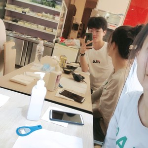 房丰毅资料,房丰毅最新歌曲,房丰毅MV视频,房丰毅音乐专辑,房丰毅好听的歌