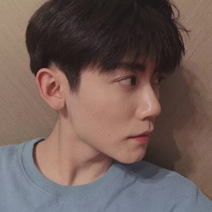 黎晓鲜资料,黎晓鲜最新歌曲,黎晓鲜MV视频,黎晓鲜音乐专辑,黎晓鲜好听的歌