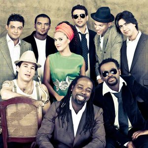 Sandália de Prata资料,Sandália de Prata最新歌曲,Sandália de PrataMV视频,Sandália de Prata音乐专辑,Sandália de Prata好听的歌