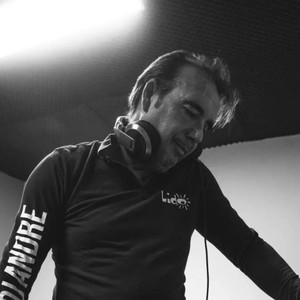 Andrea Serratore资料,Andrea Serratore最新歌曲,Andrea SerratoreMV视频,Andrea Serratore音乐专辑,Andrea Serratore好听的歌