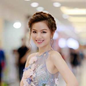 Hạ Anh