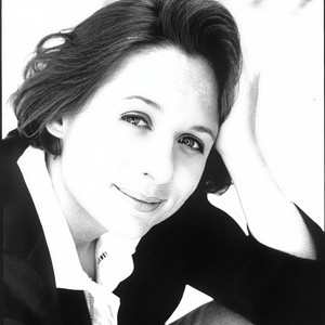Delphine Haidan资料,Delphine Haidan最新歌曲,Delphine HaidanMV视频,Delphine Haidan音乐专辑,Delphine Haidan好听的歌