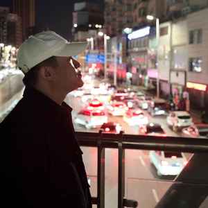 小笔锋资料,小笔锋最新歌曲,小笔锋MV视频,小笔锋音乐专辑,小笔锋好听的歌