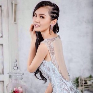 卢莎资料,卢莎最新歌曲,卢莎MV视频,卢莎音乐专辑,卢莎好听的歌