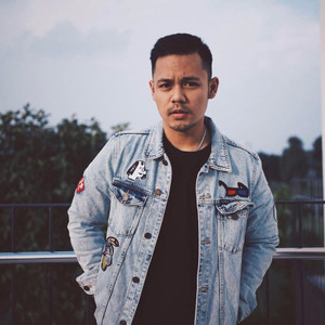 Emir Hermono资料,Emir Hermono最新歌曲,Emir HermonoMV视频,Emir Hermono音乐专辑,Emir Hermono好听的歌