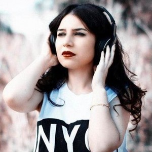 Iris Dee Jay资料,Iris Dee Jay最新歌曲,Iris Dee JayMV视频,Iris Dee Jay音乐专辑,Iris Dee Jay好听的歌