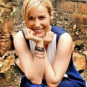 Heidi Talbot资料,Heidi Talbot最新歌曲,Heidi TalbotMV视频,Heidi Talbot音乐专辑,Heidi Talbot好听的歌