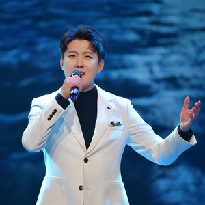 崔广阔资料,崔广阔最新歌曲,崔广阔MV视频,崔广阔音乐专辑,崔广阔好听的歌
