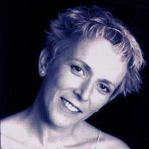 Hélène Bohy资料,Hélène Bohy最新歌曲,Hélène BohyMV视频,Hélène Bohy音乐专辑,Hélène Bohy好听的歌