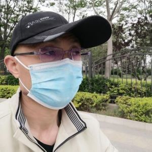 逗号资料,逗号最新歌曲,逗号MV视频,逗号音乐专辑,逗号好听的歌