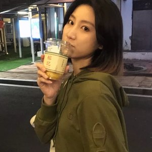 郑嘉仪资料,郑嘉仪最新歌曲,郑嘉仪MV视频,郑嘉仪音乐专辑,郑嘉仪好听的歌