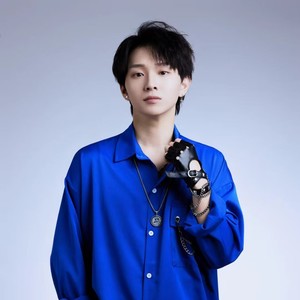 曹展彬（艾晗）资料,曹展彬（艾晗）最新歌曲,曹展彬（艾晗）MV视频,曹展彬（艾晗）音乐专辑,曹展彬（艾晗）好听的歌