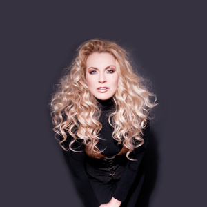 Lian Ross资料,Lian Ross最新歌曲,Lian RossMV视频,Lian Ross音乐专辑,Lian Ross好听的歌