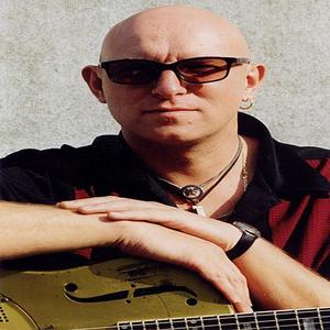 Eddie Martin资料,Eddie Martin最新歌曲,Eddie MartinMV视频,Eddie Martin音乐专辑,Eddie Martin好听的歌