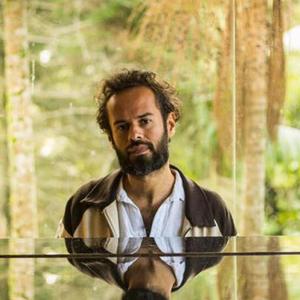 Marcelo Jeneci资料,Marcelo Jeneci最新歌曲,Marcelo JeneciMV视频,Marcelo Jeneci音乐专辑,Marcelo Jeneci好听的歌