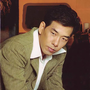 水长流/爱情如水向东流/抓不住她的心