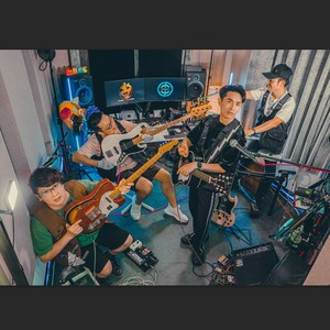 Seasons Call资料,Seasons Call最新歌曲,Seasons CallMV视频,Seasons Call音乐专辑,Seasons Call好听的歌