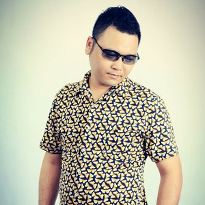 李祖常资料,李祖常最新歌曲,李祖常MV视频,李祖常音乐专辑,李祖常好听的歌