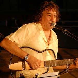 Toninho Horta资料,Toninho Horta最新歌曲,Toninho HortaMV视频,Toninho Horta音乐专辑,Toninho Horta好听的歌