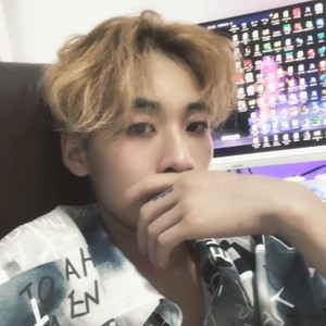 雪龙先生资料,雪龙先生最新歌曲,雪龙先生MV视频,雪龙先生音乐专辑,雪龙先生好听的歌