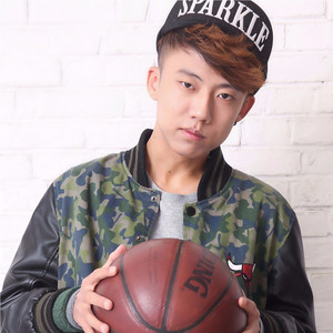 高天阔资料,高天阔最新歌曲,高天阔MV视频,高天阔音乐专辑,高天阔好听的歌