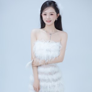 贺七七资料,贺七七最新歌曲,贺七七MV视频,贺七七音乐专辑,贺七七好听的歌