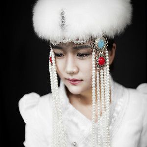 塔娜资料,塔娜最新歌曲,塔娜MV视频,塔娜音乐专辑,塔娜好听的歌