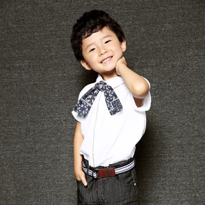 李嘉峻资料,李嘉峻最新歌曲,李嘉峻MV视频,李嘉峻音乐专辑,李嘉峻好听的歌