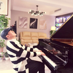 万虹资料,万虹最新歌曲,万虹MV视频,万虹音乐专辑,万虹好听的歌