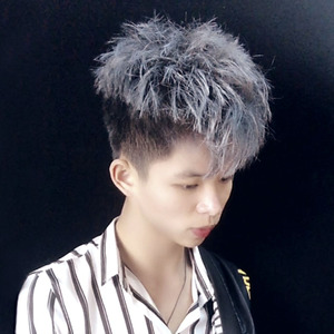 小锋资料,小锋最新歌曲,小锋MV视频,小锋音乐专辑,小锋好听的歌