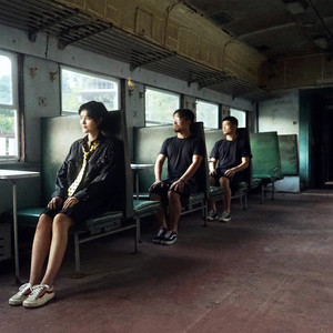 芝麻布资料,芝麻布最新歌曲,芝麻布MV视频,芝麻布音乐专辑,芝麻布好听的歌