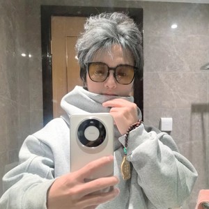 清新的小女孩 (中文版)