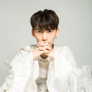 梦龙资料,梦龙最新歌曲,梦龙MV视频,梦龙音乐专辑,梦龙好听的歌