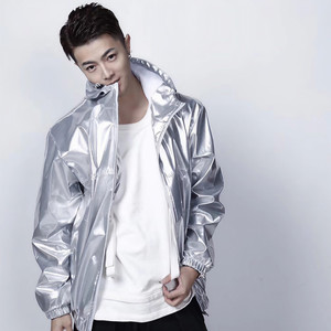 兔三岁 - 胆小鬼